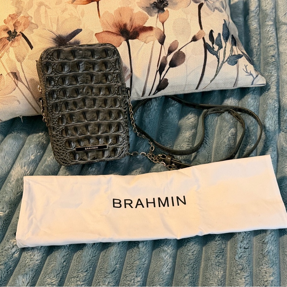 Brahmin Hunter Green Croc-Embossed Chain Crossbody - Picture 3 of 9